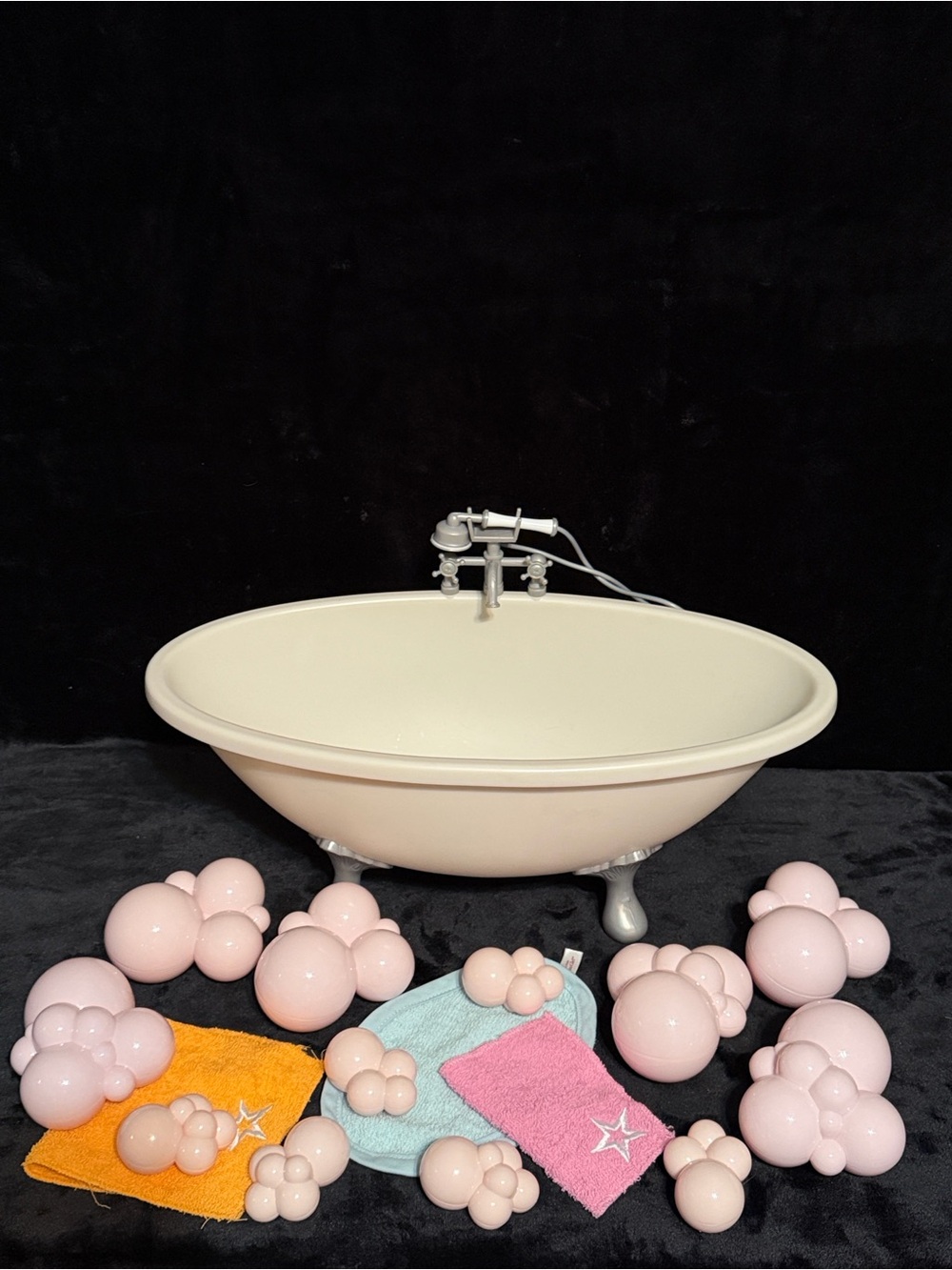 American Girl Doll Bathtub Play Set with Pink Bubbles Blue Mat and Towels - Picture 12 of 15